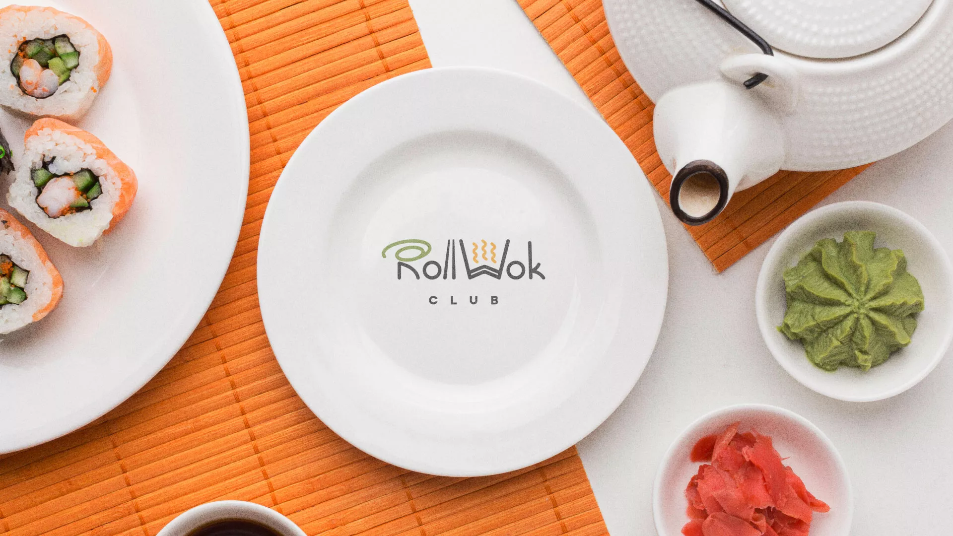 Разработка логотипа и фирменного стиля в Гремячинске для суши-бара «Roll Wok Club» Разработка логотипа и фирменного стиля в Гремячинске для суши-бара «Roll Wok Club»